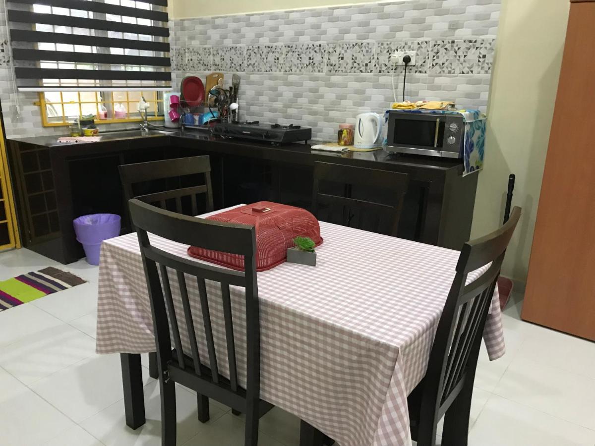 Homestay Talina 쿠알라트렝가누 외부 사진