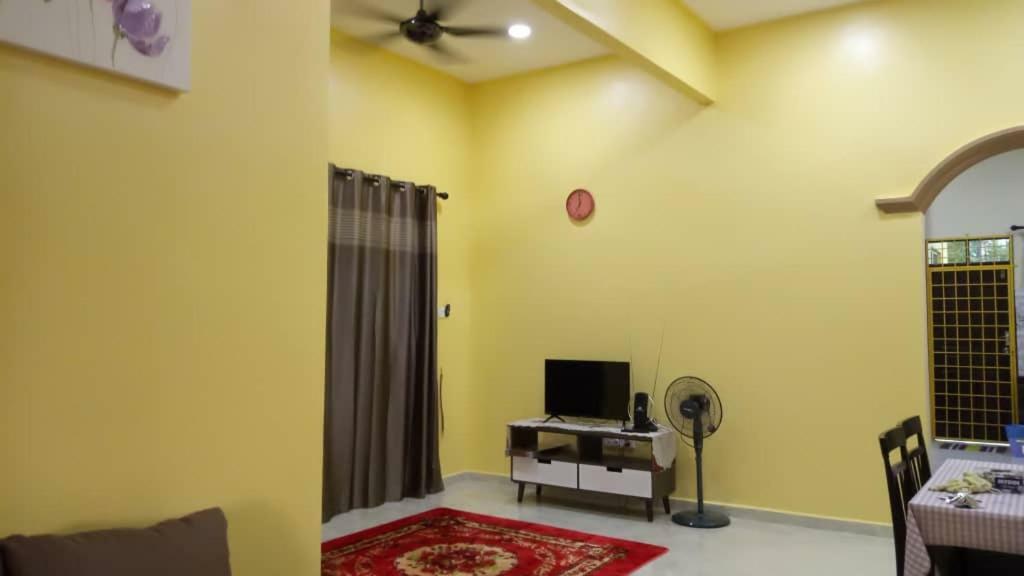 Homestay Talina 쿠알라트렝가누 외부 사진