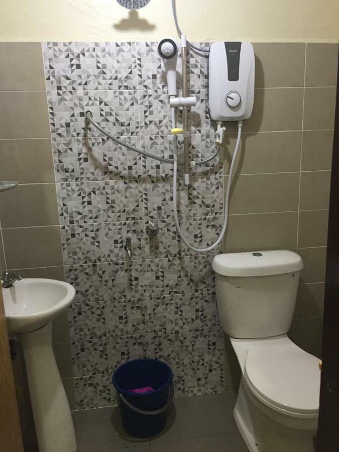 Homestay Talina 쿠알라트렝가누 외부 사진